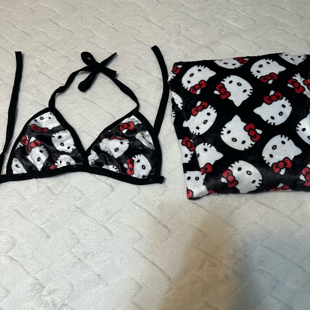 COPY - black hello kitty pajama